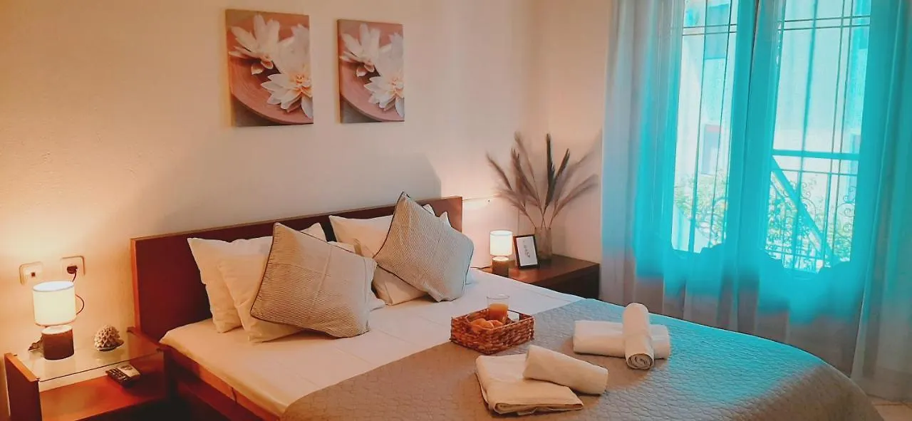Katerinas Apartments Neos Marmaras 0*,  Greece